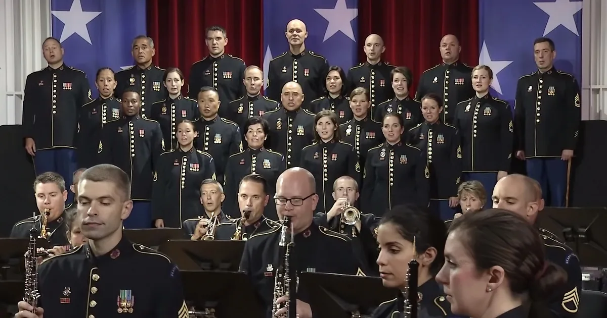 Army Sings Battle Hymn of the Republic