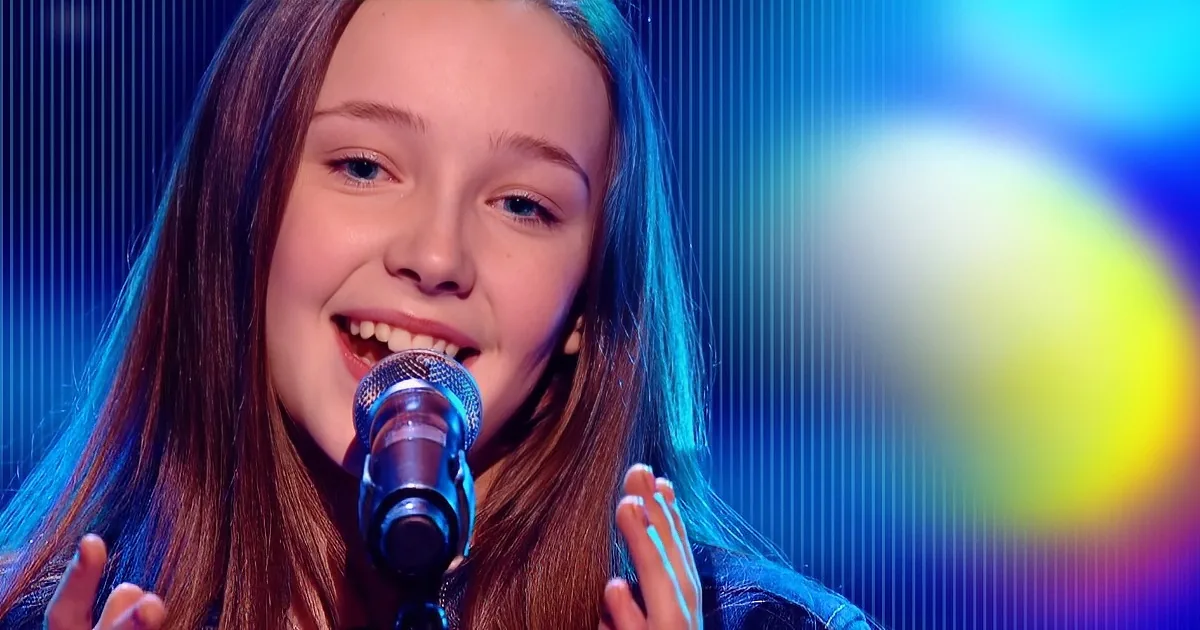 13-Year-Old Brit Delivers Goosebumps on ''The Voice'' With ''Moon River'', I''m Crying!