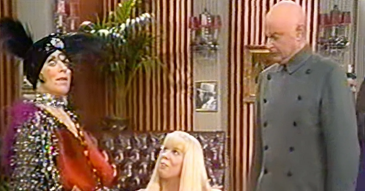 Harvey Korman''s Hilarious ''Hollywood'' Sketch Will Make You Laugh and Cry!