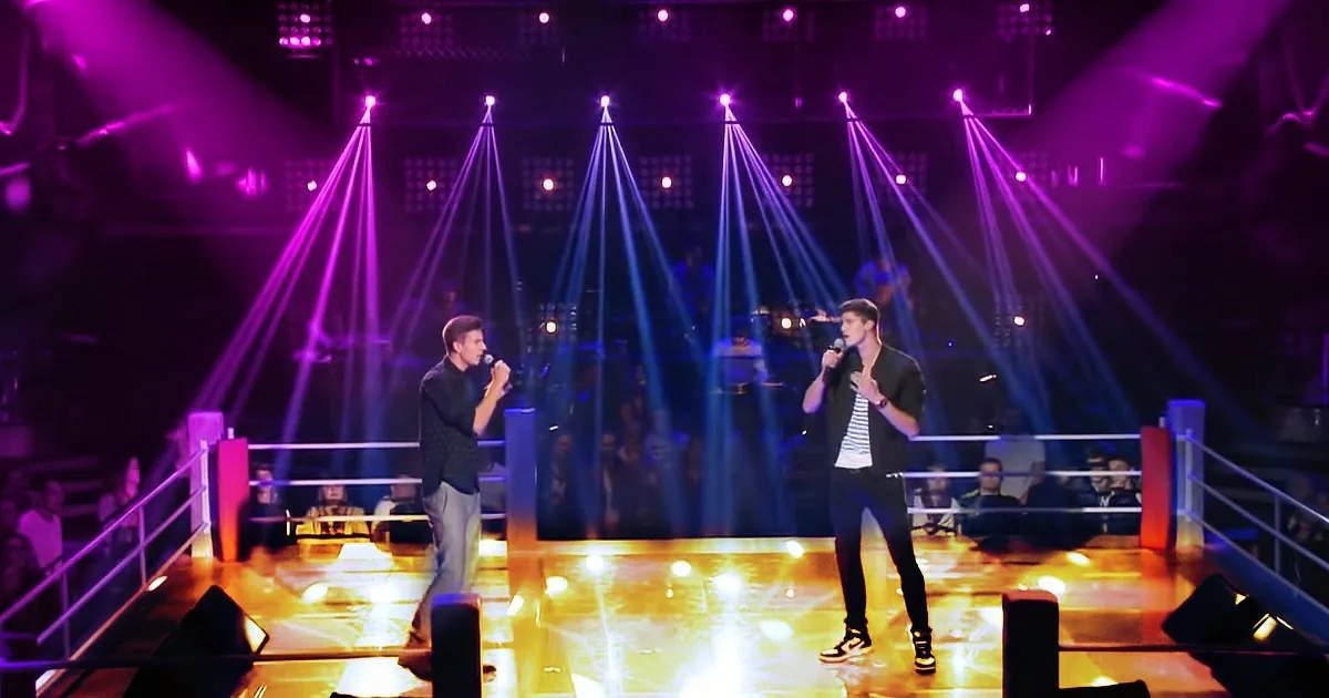 Two Men Compete on Stage, Leave Everyone in Goosebumps by Singing ''Hallelujah''