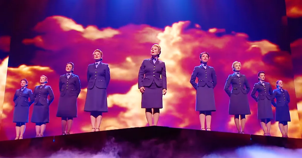 Wartime Choir Stuns With Spectacular WWII Song, but It''s the Special Guests Who Make Everyone Cry