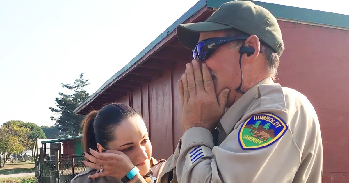 Colorblind Deputy Breaks Down in a Flood of Tears When He Sees Color for the First Time