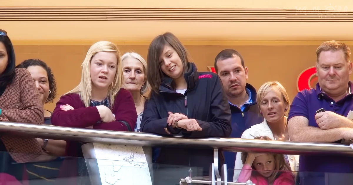 airport flash mob - Riverdance 