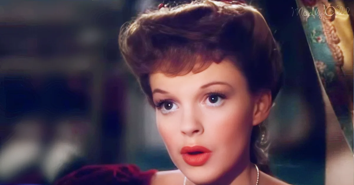 Judy Garland Sings a Timeless, Touching Christmas Message of Hope That Tugs at Your Heartstrings