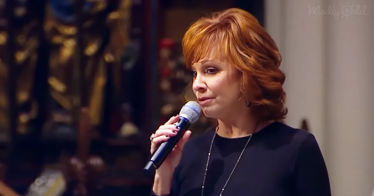 Reba sings hymn