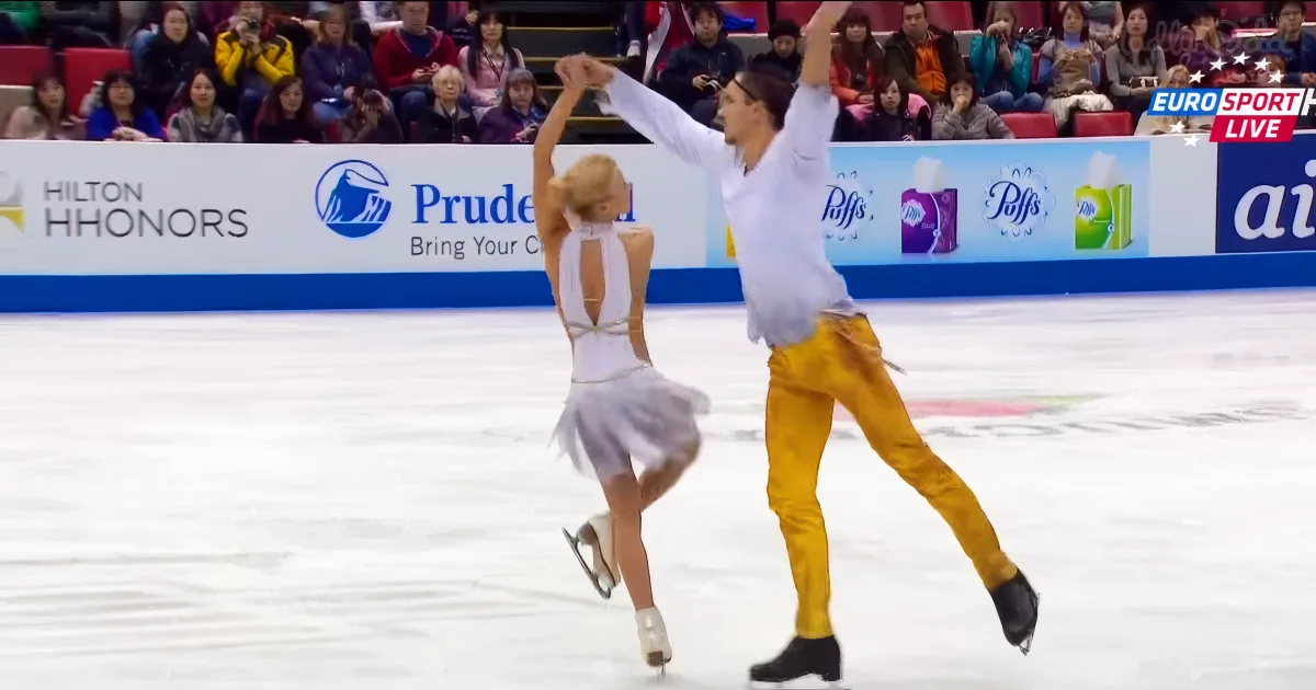 Russian Skaters Stun Crowd