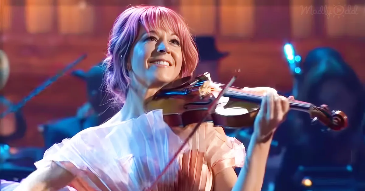 Lindsey Stirling CMA 2018