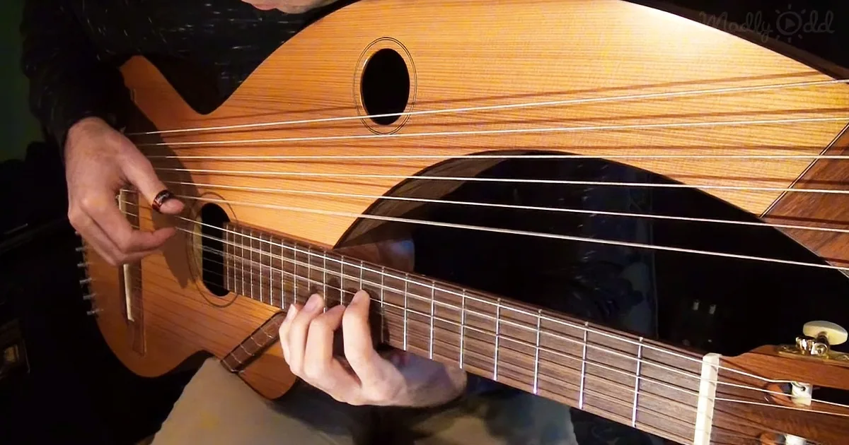 ''The First Noel'' Is Played on an 18-String Harp Guitar, and It''s Absolutely Mesmerizing