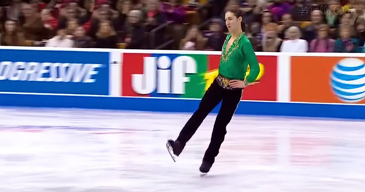 Handsome Skater 'Irish Dances' Across Ice. His Spectacular Footwork Brings Entire Stadium to Their Feet