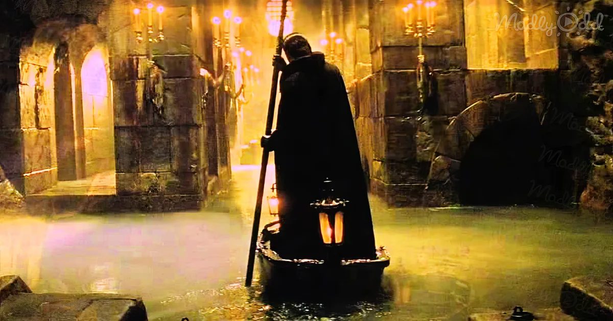 Phantom of The Opera, Boat