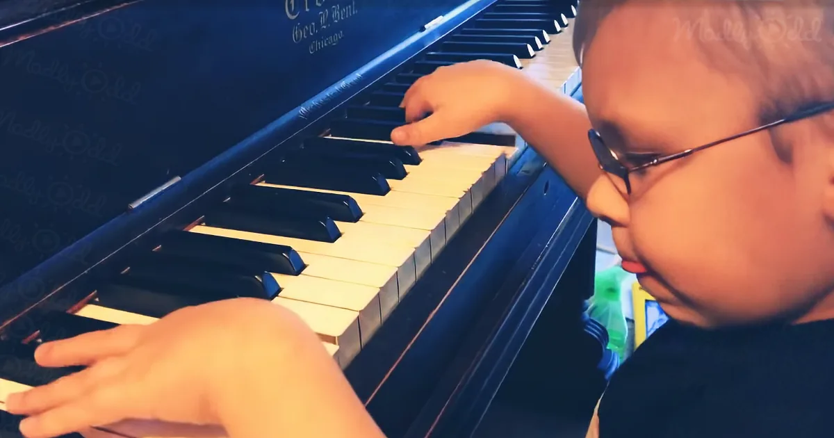 6-Year-Old Blind Piano Prodigy Can Play Literally Anything, and Here's One of His Best Covers