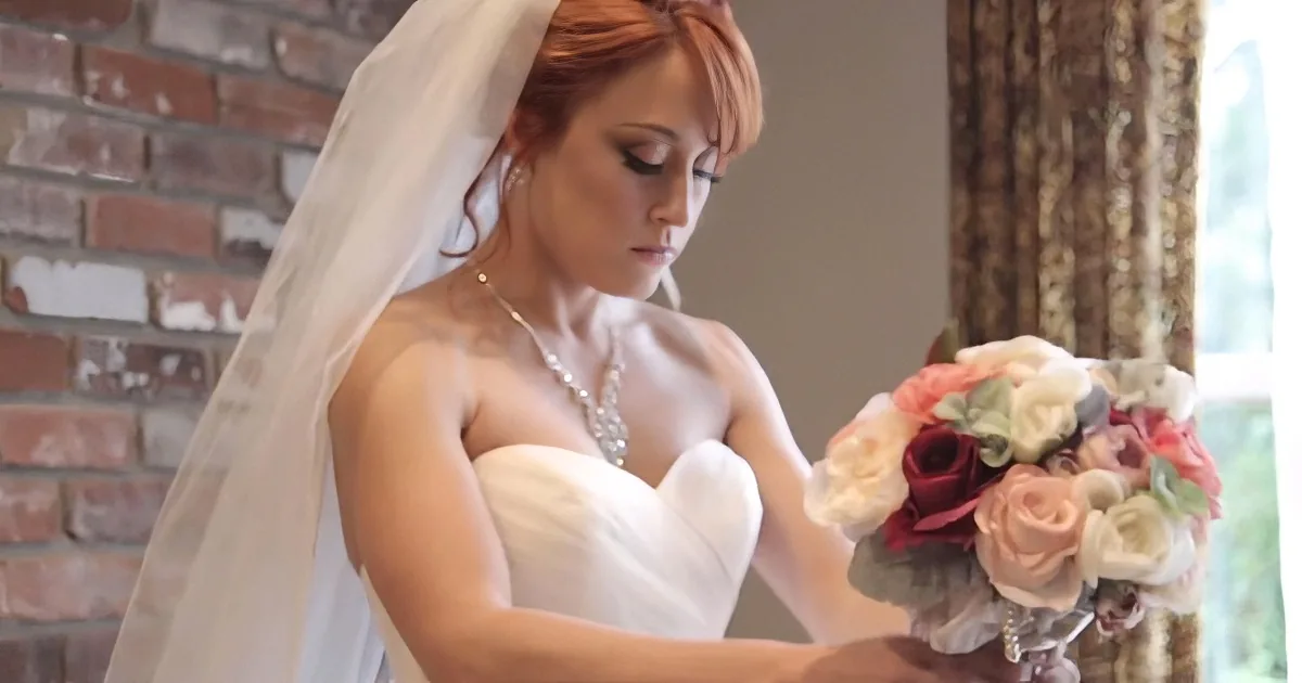 'Voice' Star Surprises Groom and Guests by Beautifully Singing Her Wedding Vows'