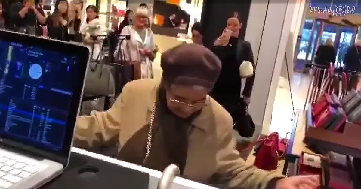 Dancing Grandma Shuts Down Mall Store With Her Funky Moves