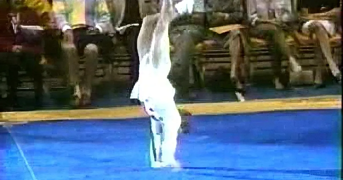 Paul Hunt Dressed as Female Gymnast? His Next Move Will Surely Drop Your Jaws!!
