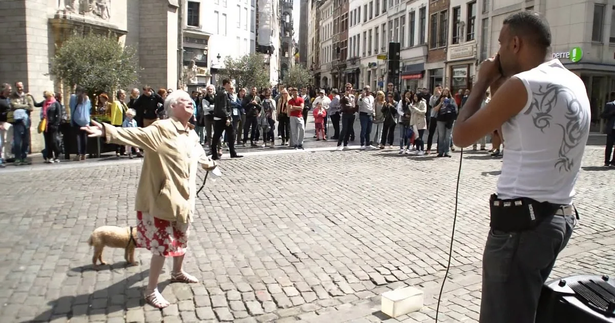 Old Lady Stops in Front of a Street Performer but It''s Her Next Move That Leaves Everyone Cheering!