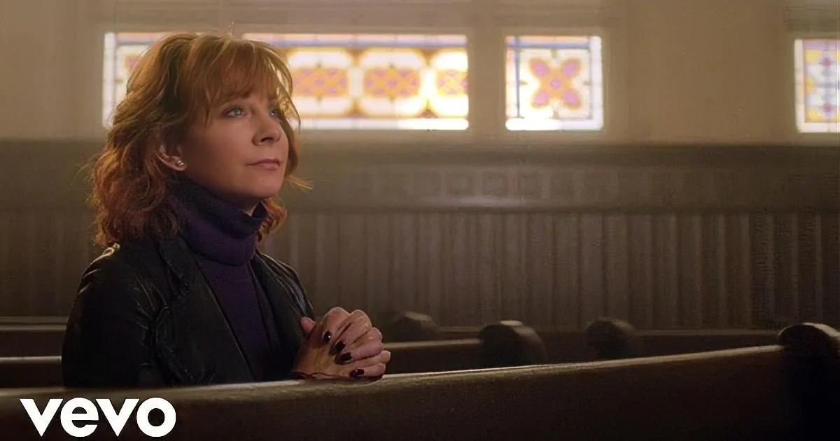 Reba McEntire Sings Brand New Song Inside an Empty Church. When You Hear the Words?