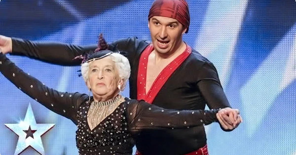 What This 80-Year-Old Did on Stage Left Everyone Speechless! I Still Can''t Believe What I Saw...