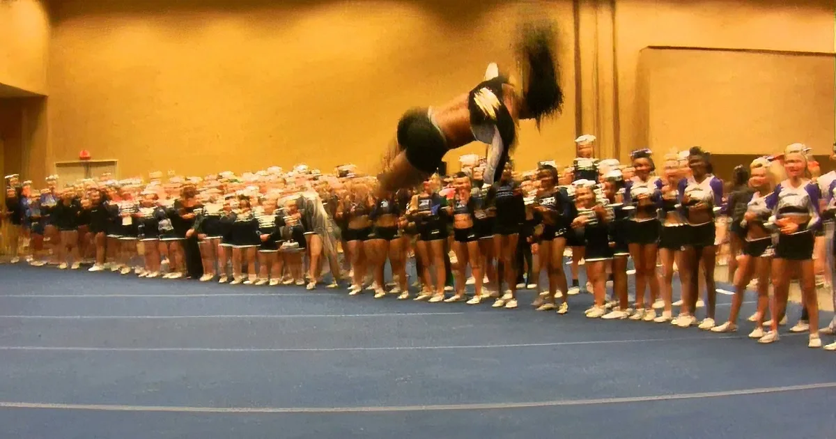 This Cheerleader''s Stunt Caused My Jaw to Drop! I''m Still Wide-Eyed... Whoa!