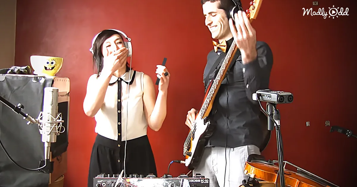 Clever Musicians Perform to Iphone''s ''Marimba'' Ringtone - and It''s the Happiest Thing!