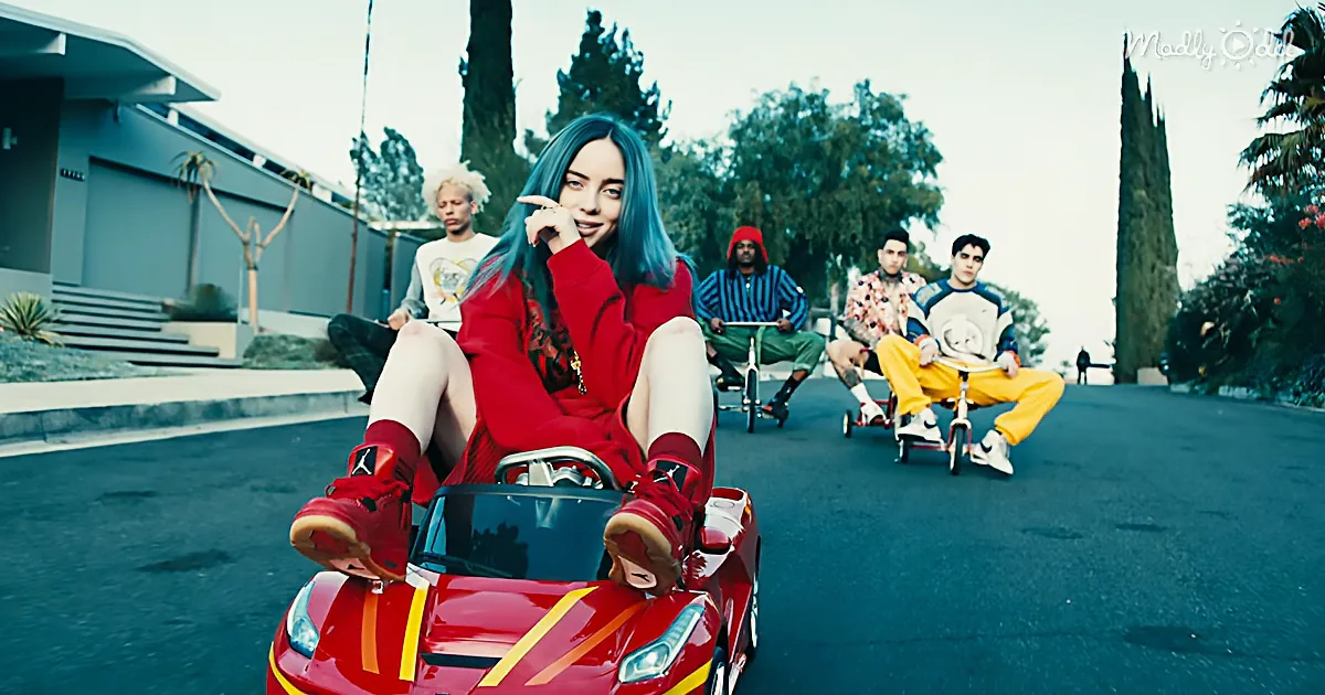 The Real Meaning of Billie Eilish's 'Bad Guy' Has Been Revealed. Honestly, We're a Bit Shooketh