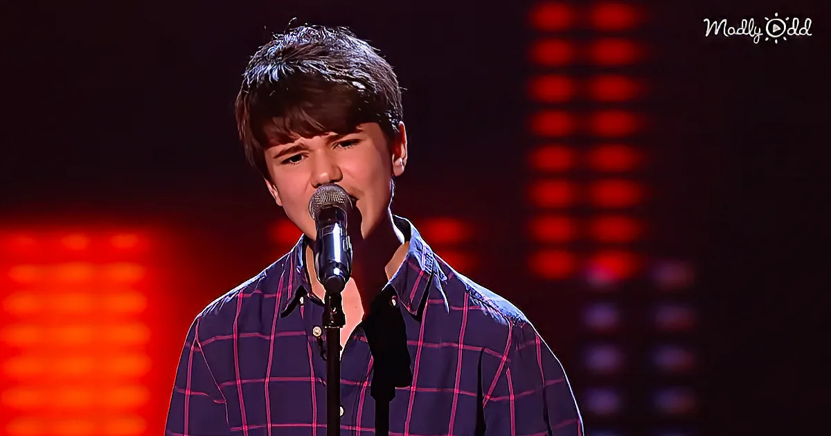 13-Year Old Gets Dramatic Four-Chair on 'The Voice' Sounding Like Bob Dylan