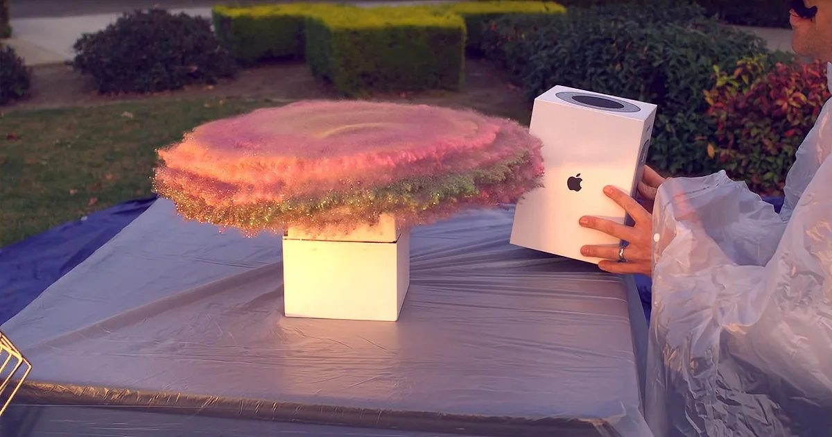 Package Thief vs. Massive GPS-Enabled Glitter Bomb Trap