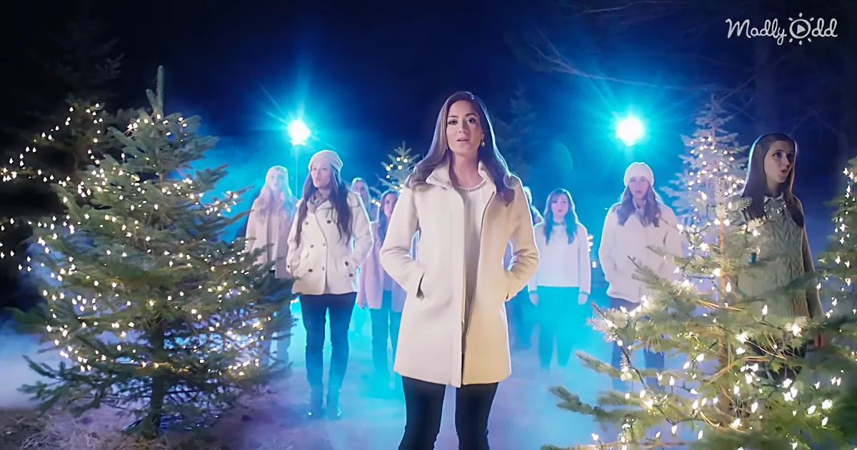 Acapella Legend 'Byu Noteworthy' Performs 'Angels We Have Heard on High' to Shining Perfection