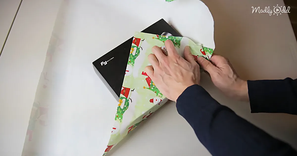 This Amazing Japanese Gift Wrapping Hack Will Blow Your Mind