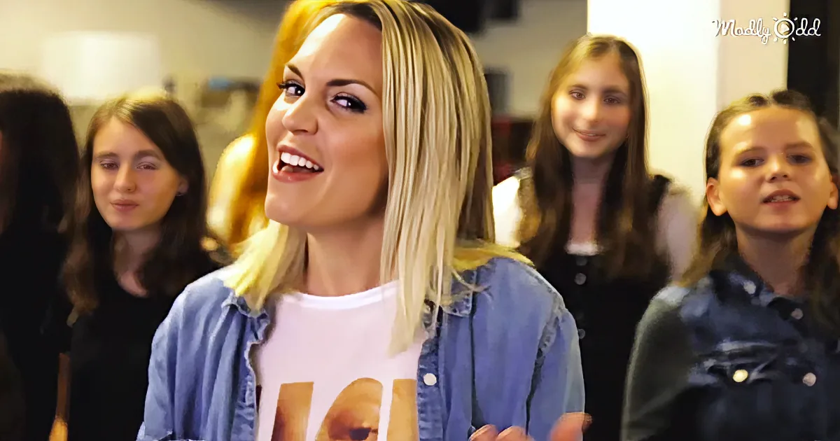 Vocal Sensation Evynne Hollens Bring Tears to Your Eyes With a Beautiful Message and Voice