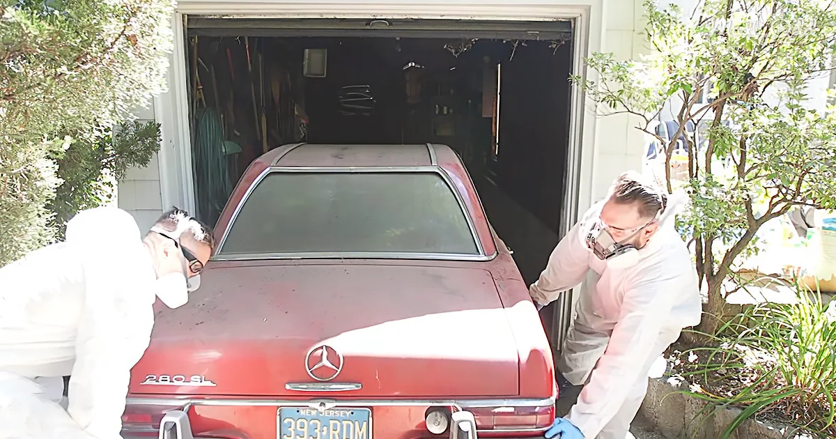 A Dirty 1969 Mercedes 280 Sl Gets It's First Wash in More Than 37 Years
