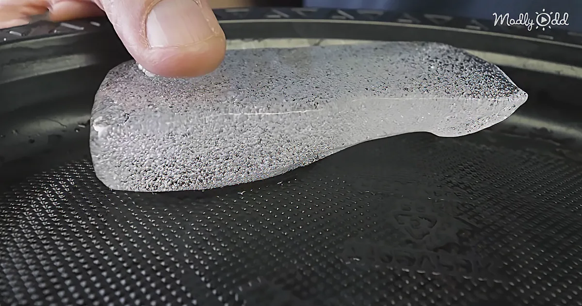 What's in This 20,000 Year-Old Ice Cube?