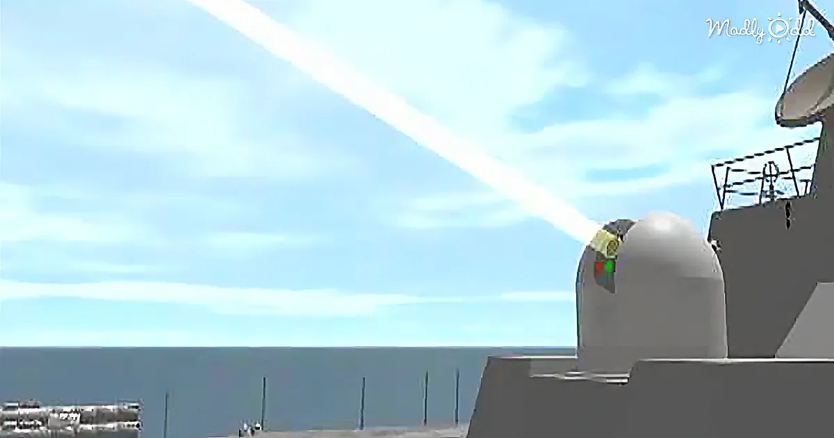 Watch the U.S. Navy Shoot Stuff out of the Sky With Its Seaborne Death Laser