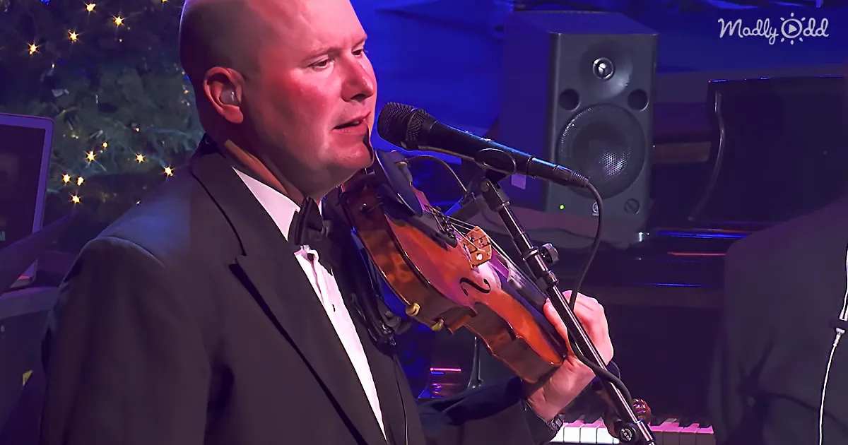 United States Navy Band Goes Country for This 'Winter Wonderland'