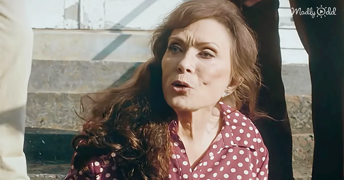 Loretta Lynn Calls on a Loved One to Stay in Her Hit Video 'Ain't No Time to Go'