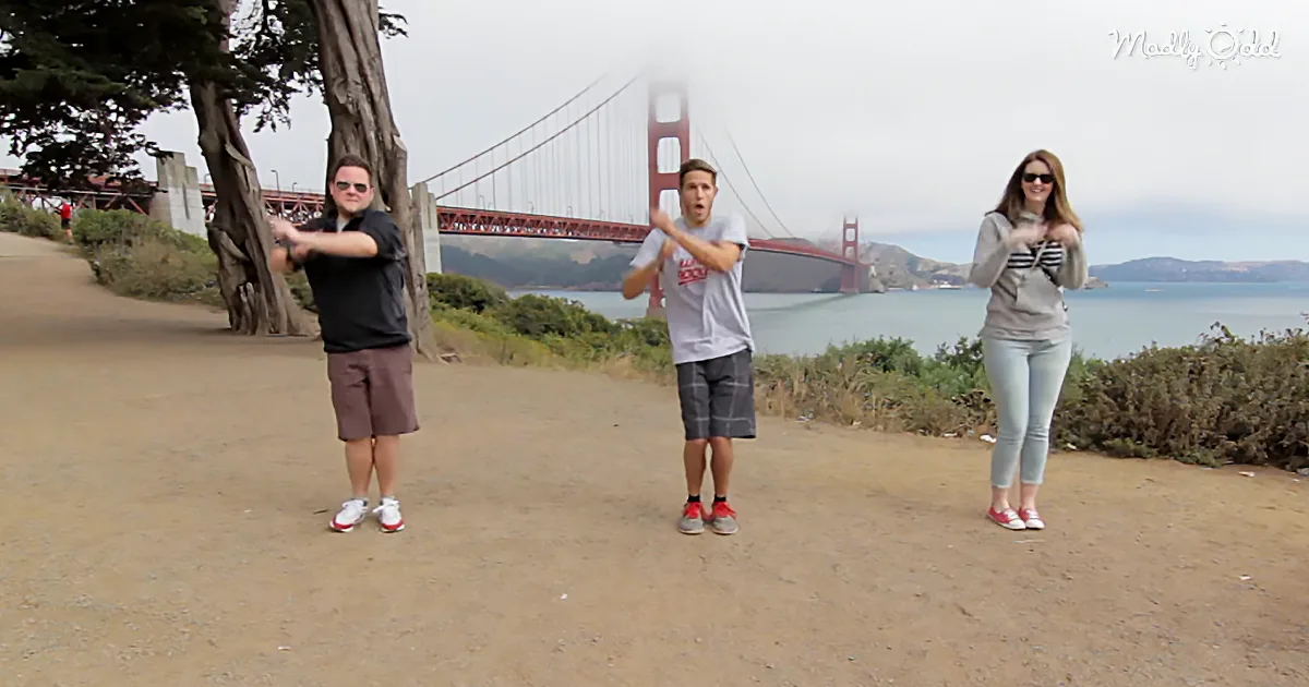 Tourist Travels the World to Teach His Unique Dance