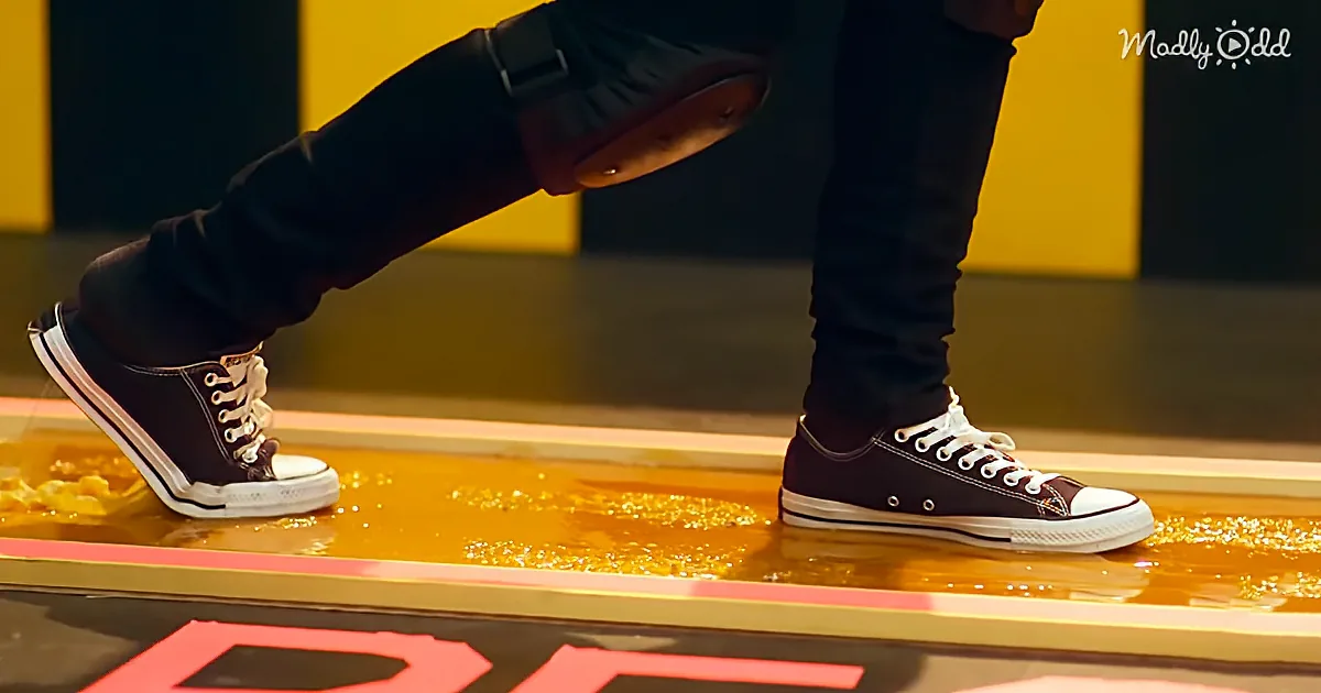 Can You Run Through Rodent Glue Without Getting Stuck?