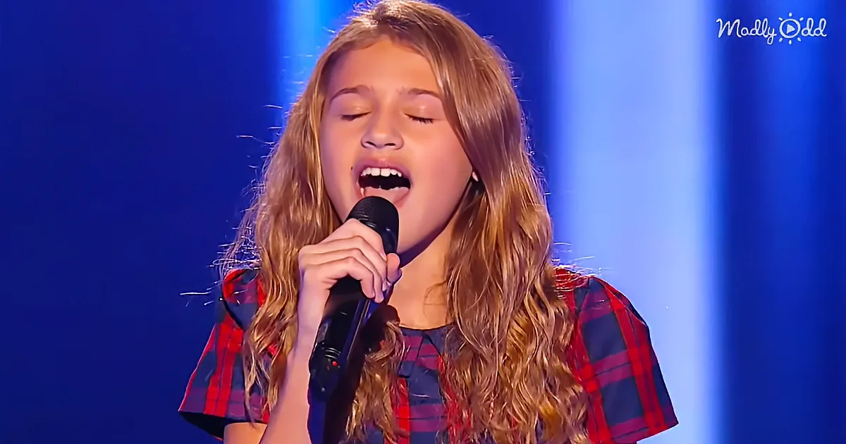 French Teen Singing ''Stromae'' Breaks Into a Beat That Has Coaches Jamming Along