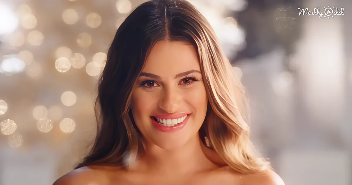 Former Glee Star Lea Michele Shares ''Christmas in New York'' Raising Festive Cheer