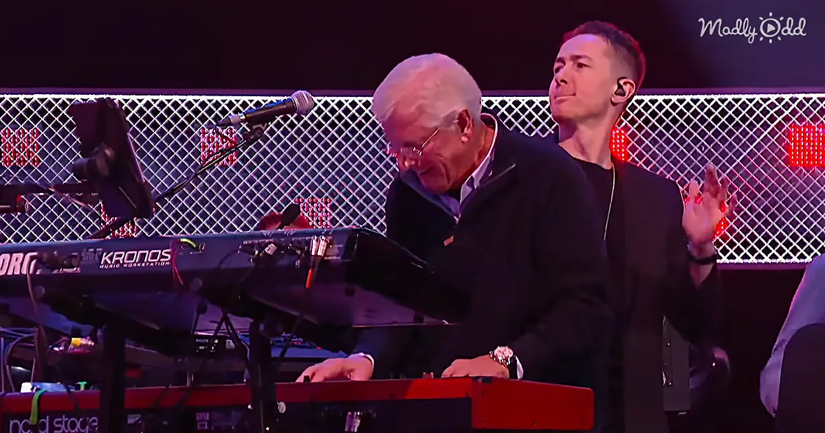 Meghan Trainor's Father Blows Away the Voice With Amazing Piano Solo