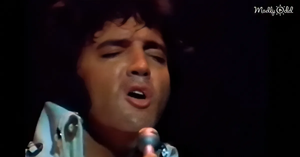 Elvis Sings 'Bridge Over Troubled Waters' and Soothes Troubled Hearts