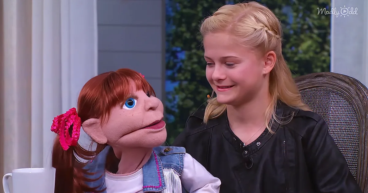 Darci Lynne and Her Puppet Friend Yodel for Kellie Pickler on Her Talk Show