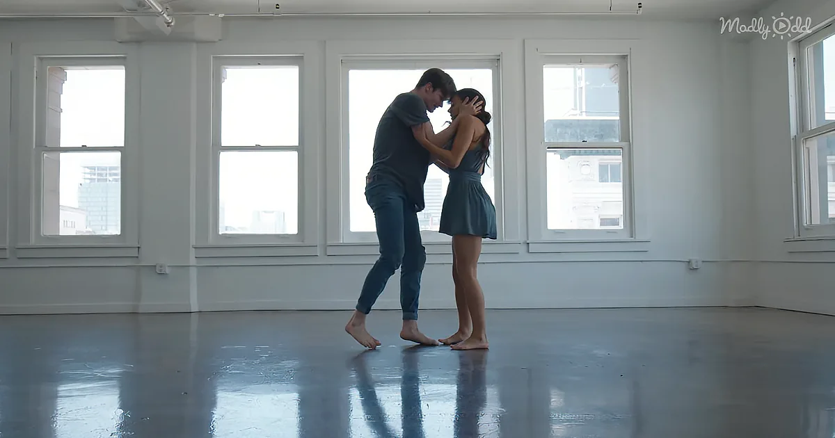 Heart-Wrenching Dance Routine to James Bay's 'Incomplete'