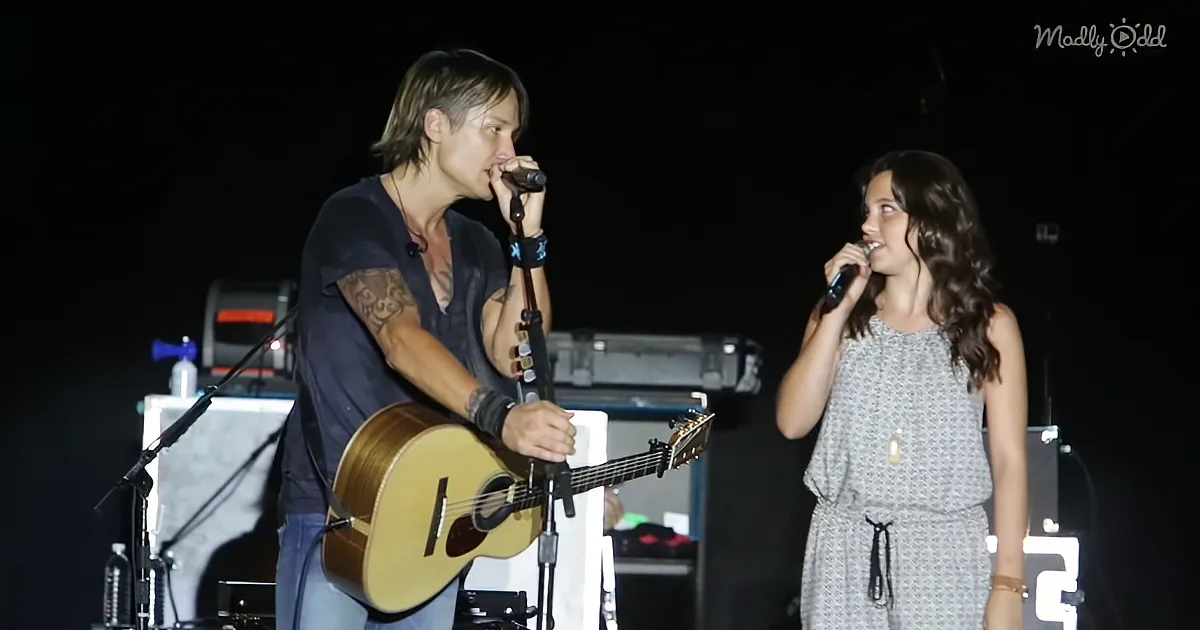 Preteen Wows Keith Urban Audience at West Palm Beach Concert