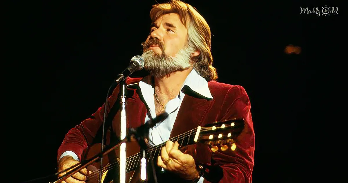 Kenny Rogers Entices Fans With ''Love or Something Like It''