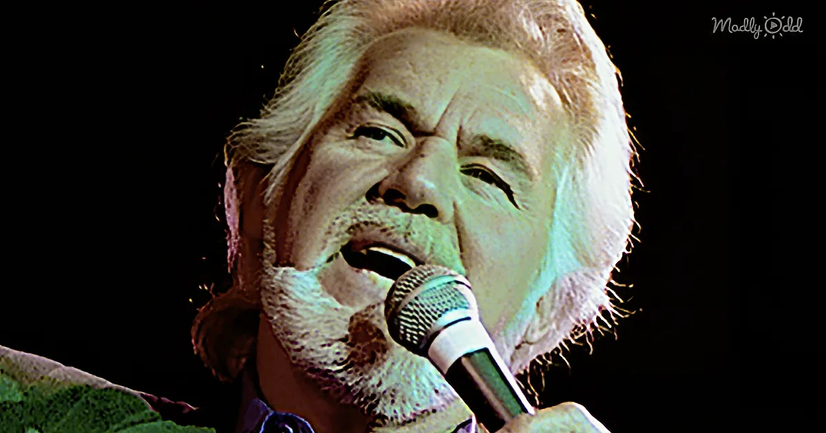 Remembering Kenny Rogers and Anne Murray's Delightful Duet of 'If I Ever Fall in Love Again'
