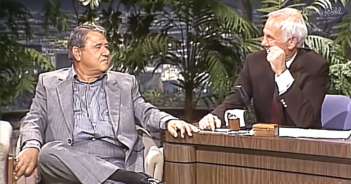 Johnny Carson Hornswoggled by Buddy Hackett on the Tonight Show
