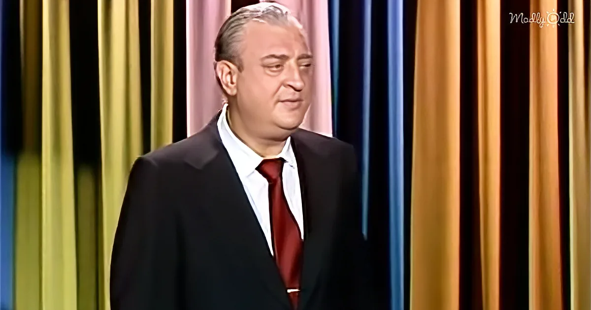 Comedian Makes Johnny Carson Laugh so Hard He Falls off His Chair