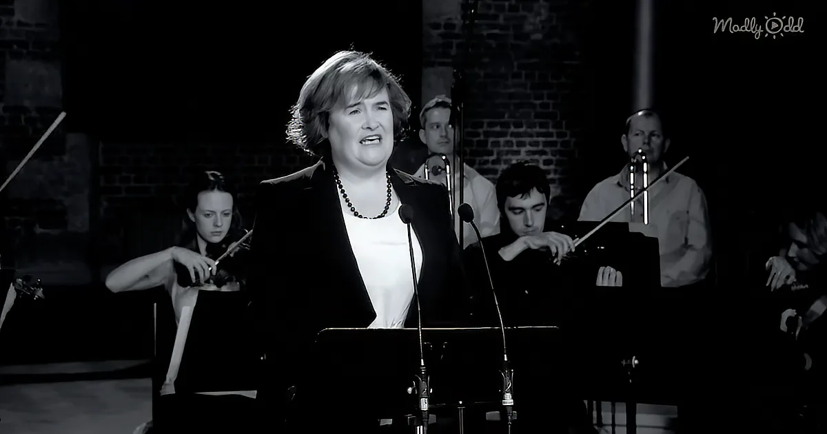 Susan Boyle Performs Staggering Rendition of 'Unchained Melody'