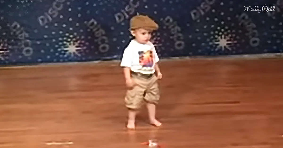 Dance Teacher's 18-Month-Old Son Learns Adorable Moves Thanks to Beyonce