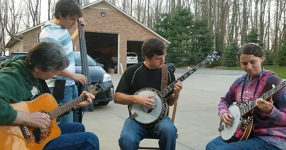 Four Cousins Nail Catchy Bluegrass Hit From Hank Williams